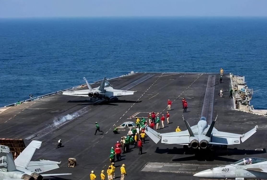 法国“戴高乐”号航母抵达地中海！
中东局势再添变数，欧洲直接介入？
 
戴高乐号