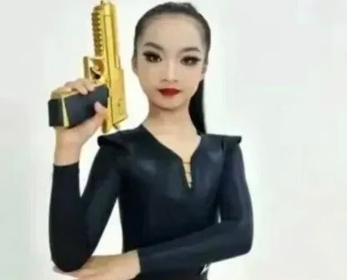 很多小红书上的衣服偷偷从一百多涨到两百多，现在干脆请个外模就涨到了四百多。它以为