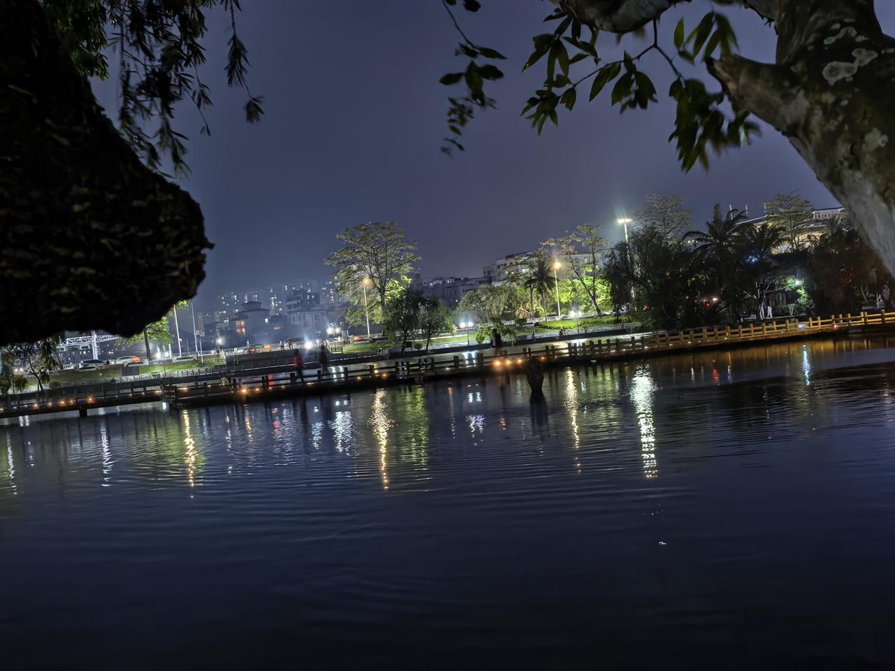 给2026的自己写句话路还长，梦还在，余将奋起而穷追不舍！