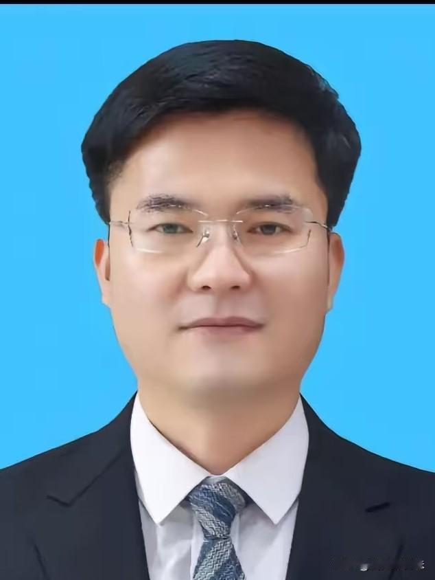 王正儒落幕，才华如何难抵诱惑？
王正儒被查了，大家都在看。他曾表现行，谁都以为，