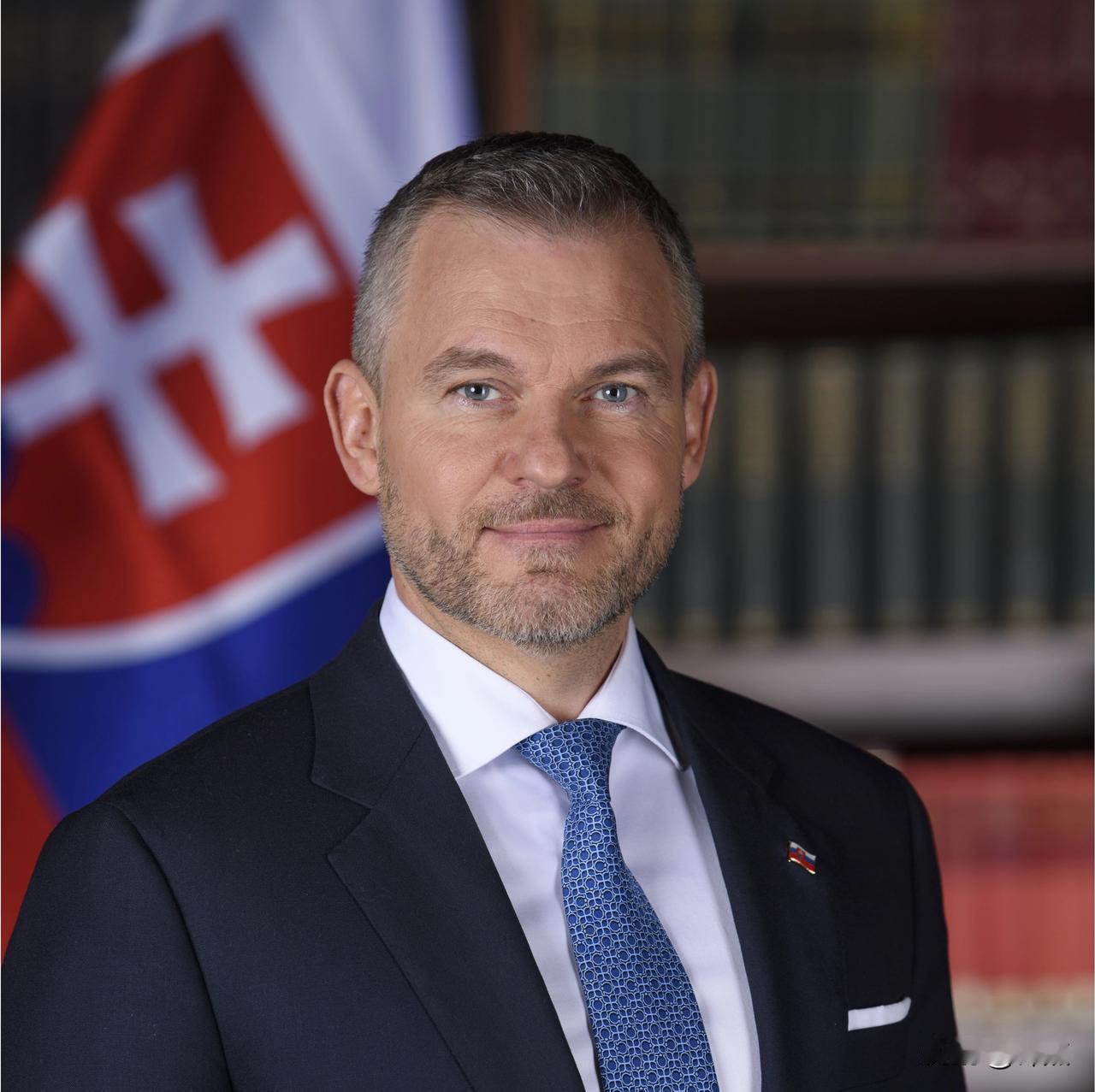 斯洛伐克回归理性，停止对乌克兰一切军事援助。

据《防务邮报》报道称，斯洛伐克总