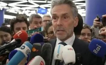 中国这次忍无可忍了，如果想要再欧洲立威，就必须要杀鸡儆猴，而这个鸡不是英国，也不