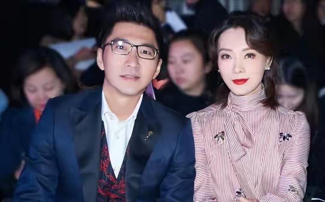 陈数[玫瑰]
赵胤胤
夫妻照