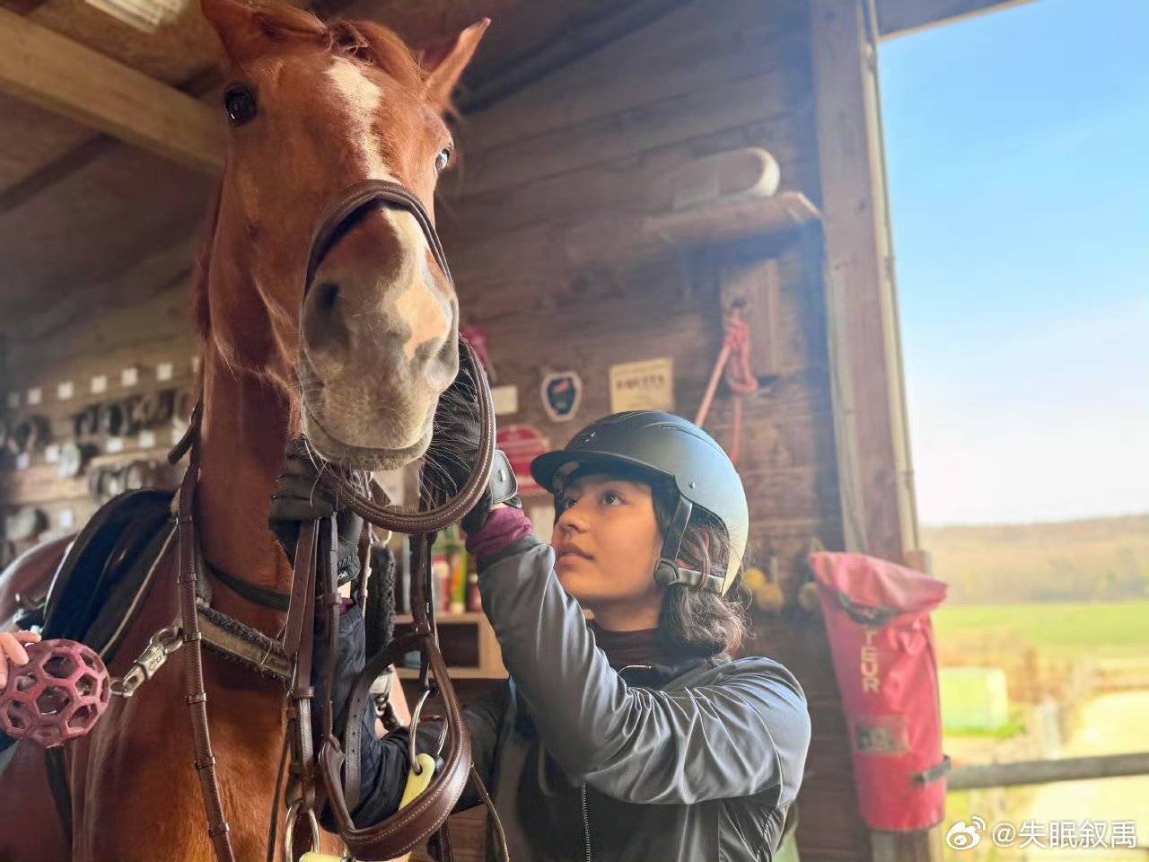 诺一霓娜长这么大了爸爸去哪儿的滤镜还在，你们却悄悄长大了。 