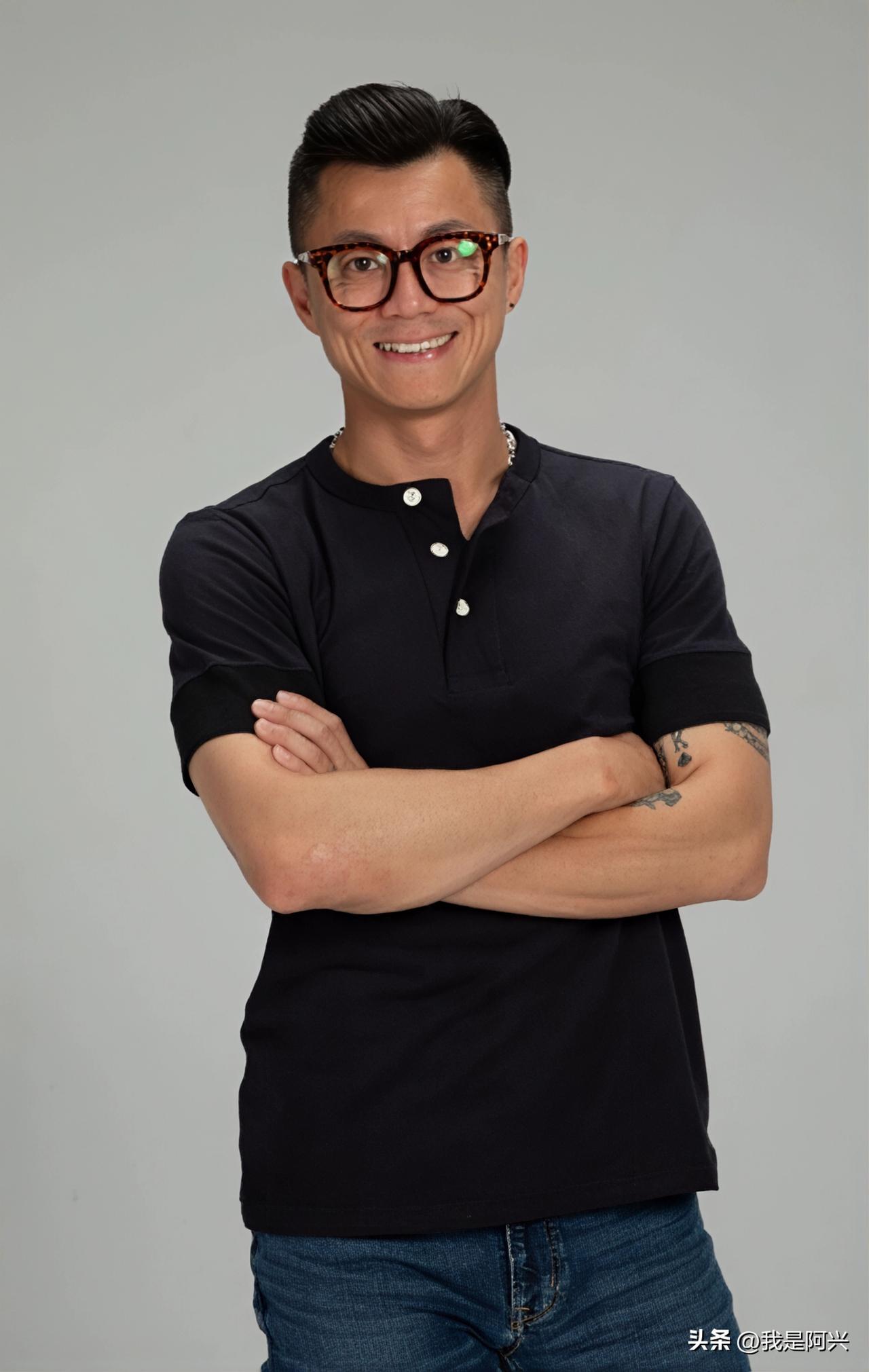 听说明天陈震就要复出了，车圈没了陈震还真不行，现在的评测看着真没有意思。