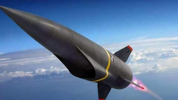 美国网友表示：如果美国对中国使用“核武”，那么中国只能“束手无策，说白了，如果真