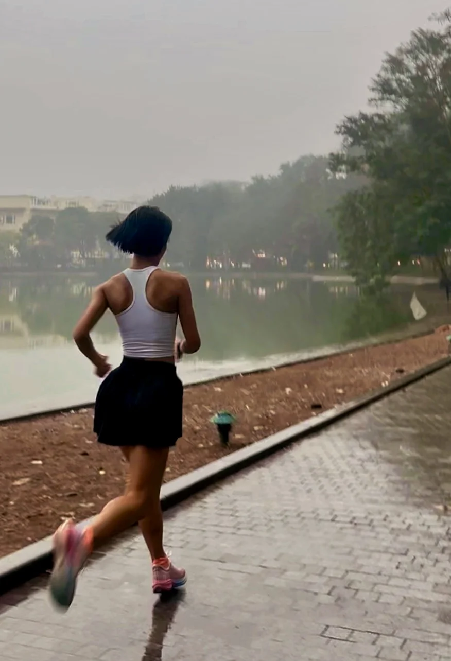 穿中国跑鞋 跑世界之路