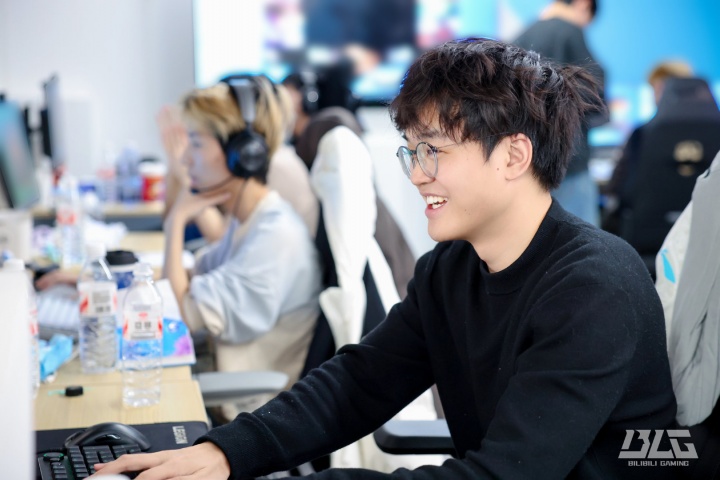 北漂“浪子”归家首秀！Xun全场砍下6-2-19数据，状态依旧保持良好