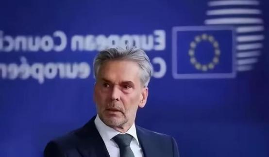 荷兰扬言“硬抢稀土”？ 荷兰官员放出话来，如果中国断供稀土，他们会采取“必要手段