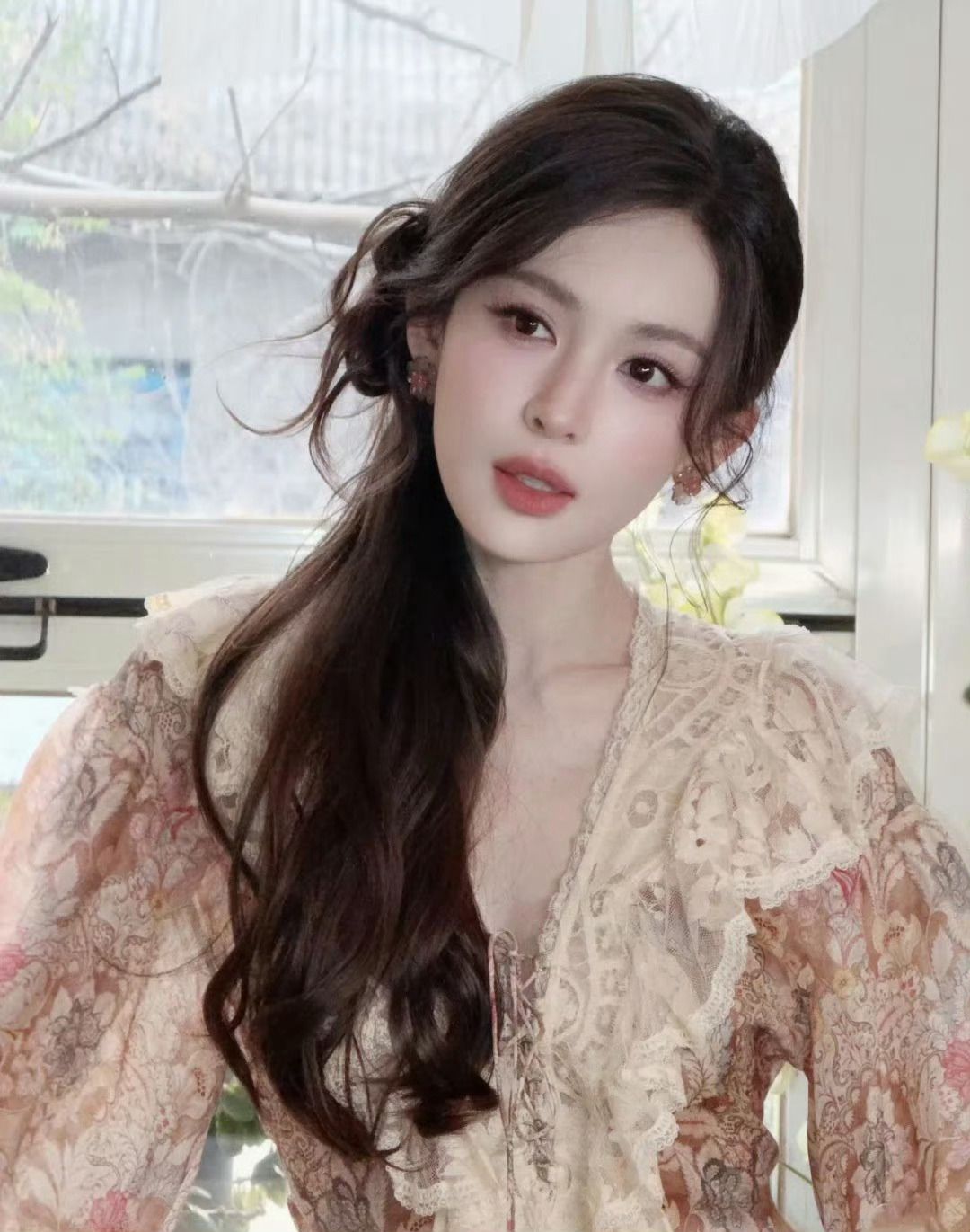 娜扎 这真是人类能长出来的脸吗 此女的脸庞简直是神迹，都来学这个妆造！清透原生奶