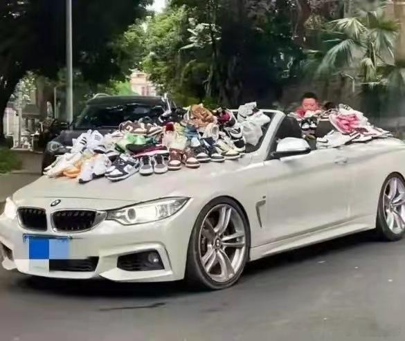 地摊经济应该很能赚吧？ ​​​
