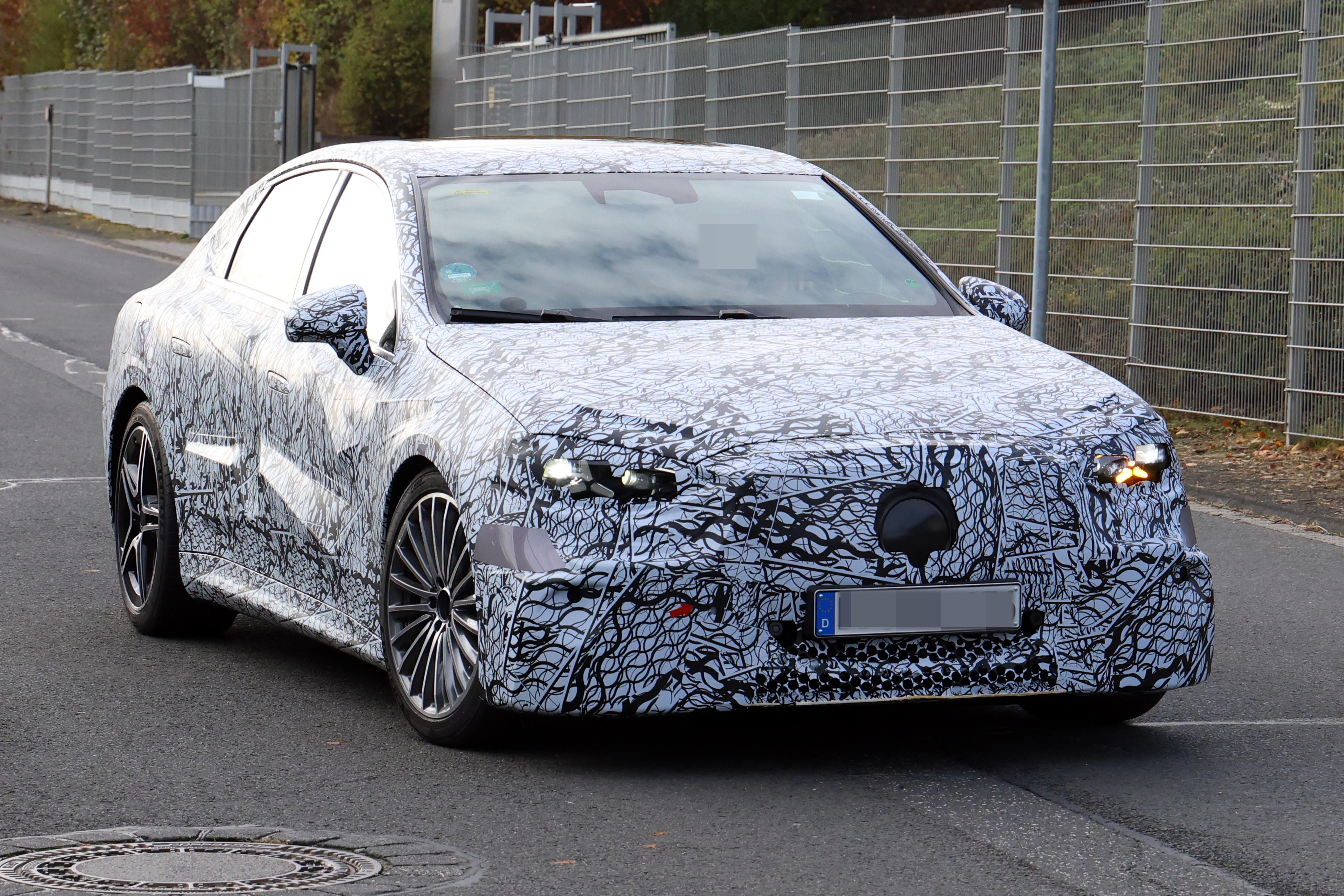 奔驰新一代C系纯电AMG，MB.EA-M架构，轴向磁通电机，前一后二布局，超60