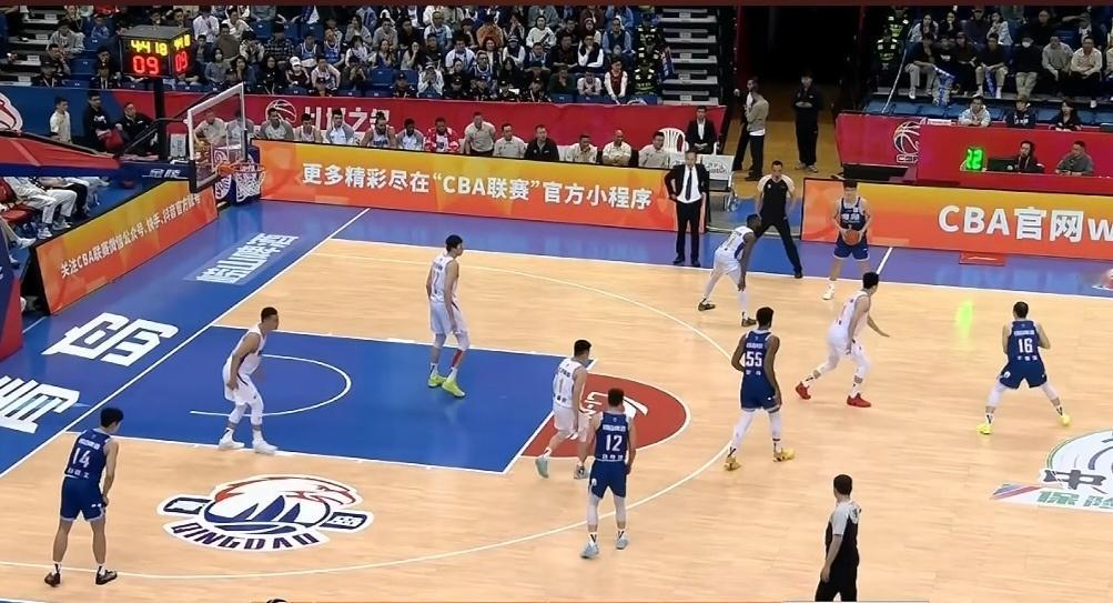 青岛男篮派上王奕博，我就知道北京男篮稳了！cba