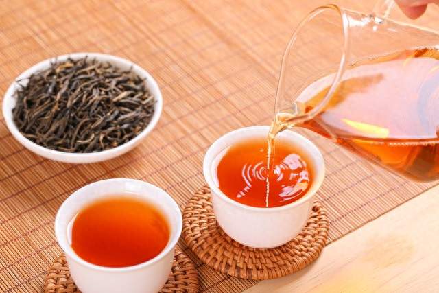 红茶再次受到关注！医生发现：常喝红茶，可能会收获4大惊喜