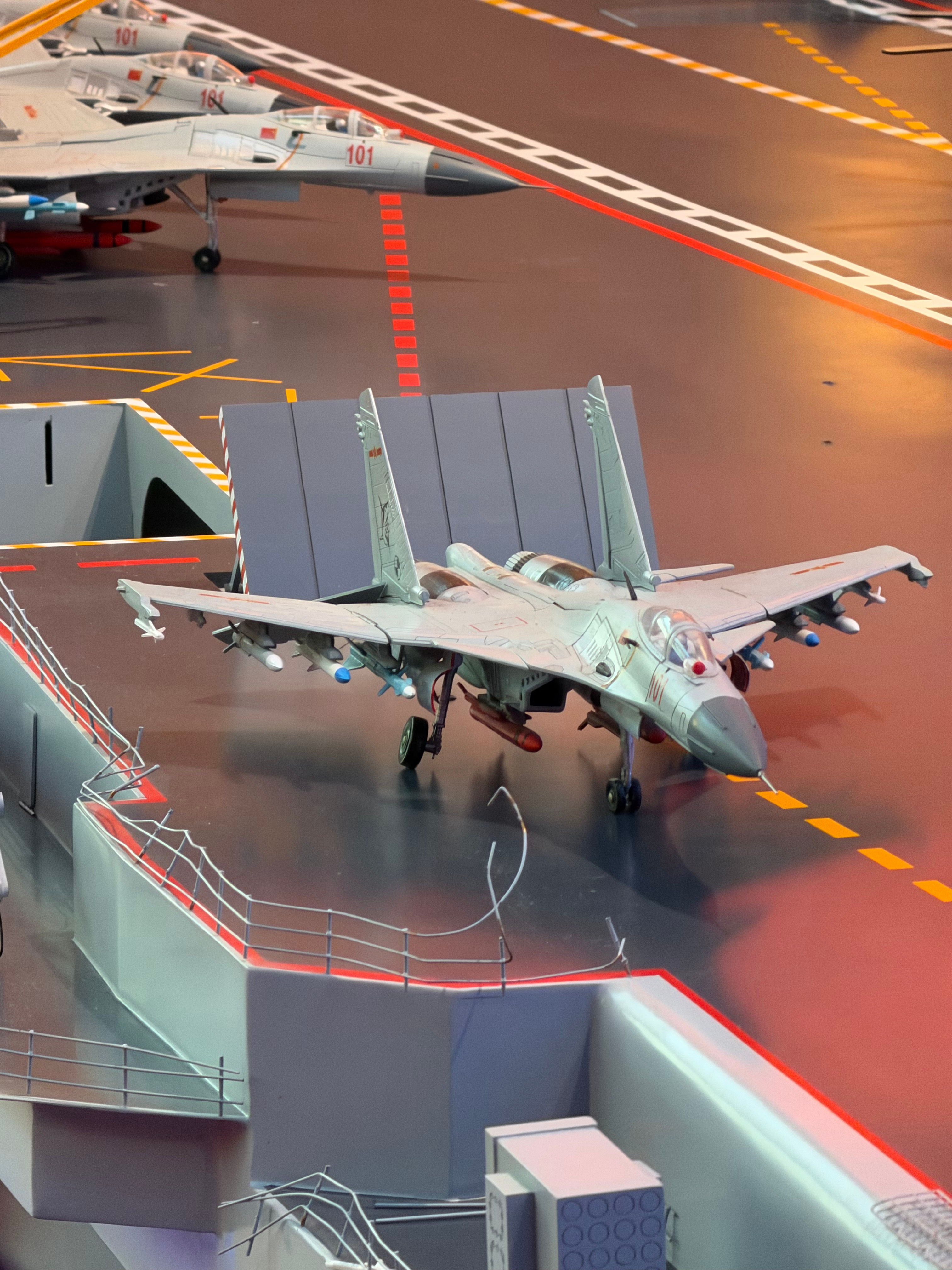 我看上了些东西，做工超级精致，想买，不知道卖不卖 北京·中国人民革命军事博物馆