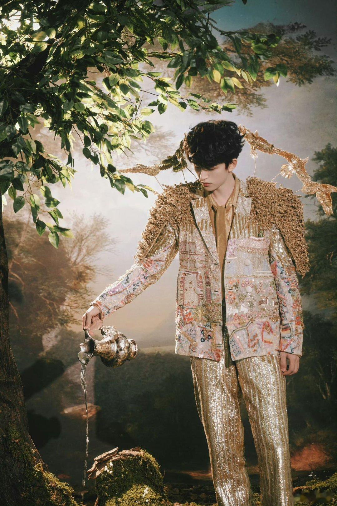 指尖流淌的旋律里藏着整个过去，黄子弘凡太会把情感揉进音乐了！ 