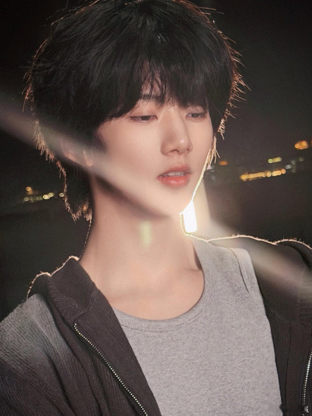张函瑞lovingyou翻唱挑战公认高难度曲目，张函瑞交出满分答卷，《Lovin