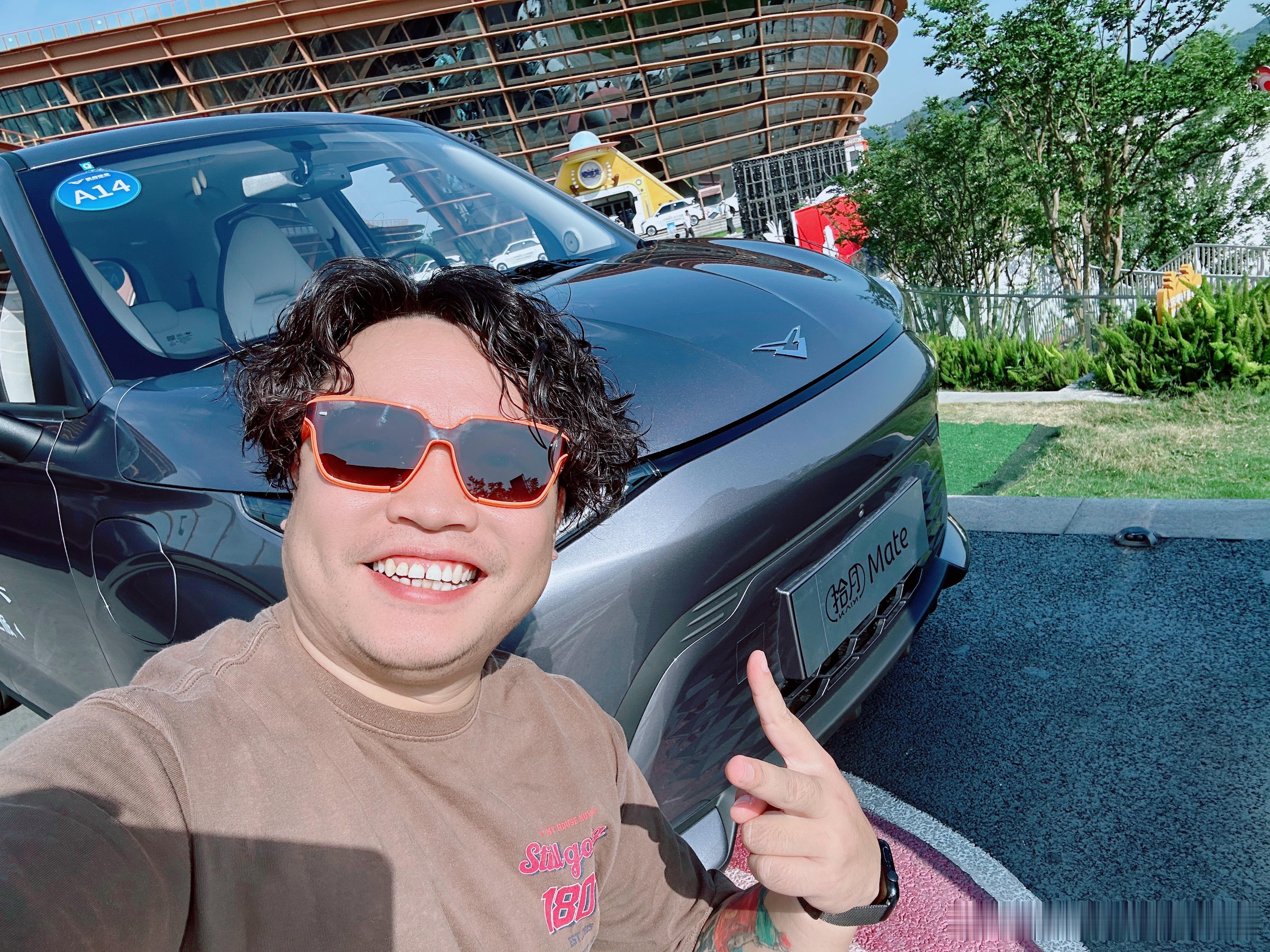 今天和一百台凯翼拾月Mate游宜宾，又又又来到可李庄古镇，必须吃一顿李庄白肉了[