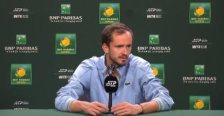 梅德韦杰夫谈及逃离迪拜的超现实状况
“决定做什么并不容易，那也是最艰难的部分。我