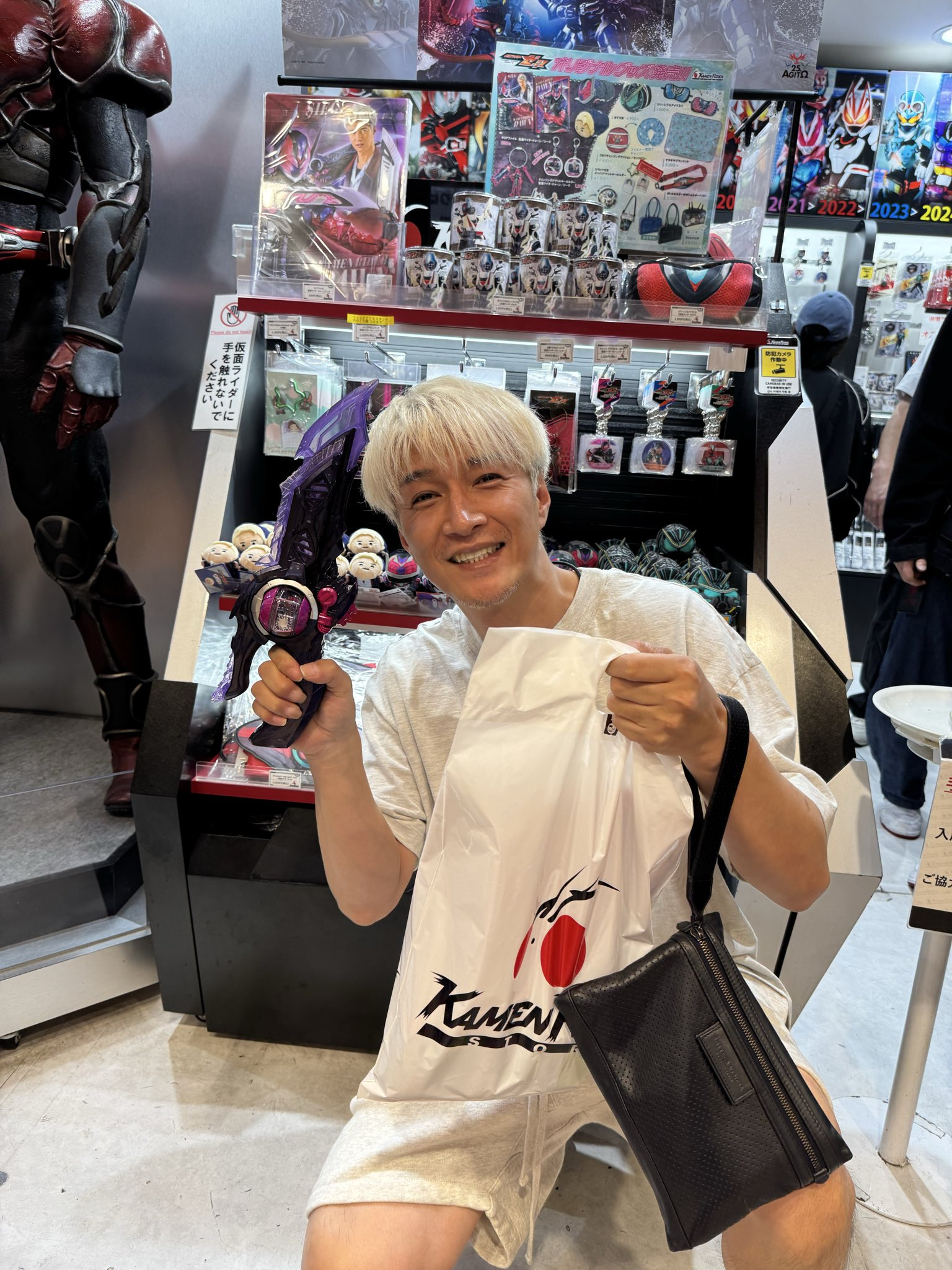 天野浩成（おもての目立つトコにあったぞままにいっぱい買ってもらった(๑>◡<๑)