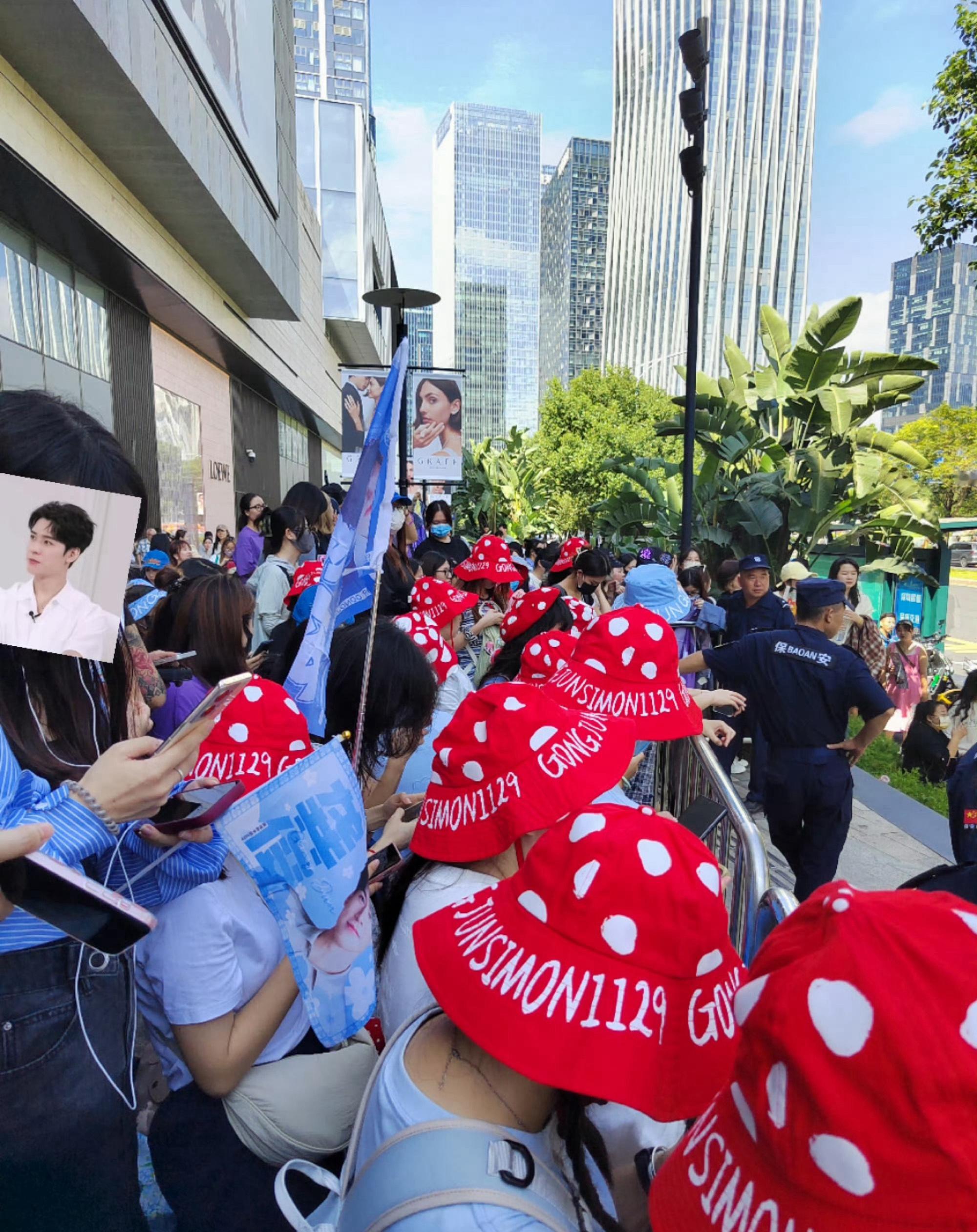 #vogue龚俊粉丝应援#俊味仙宝宝们也太优秀了吧👍，蘑菇🍄帽好可爱！期待俊
