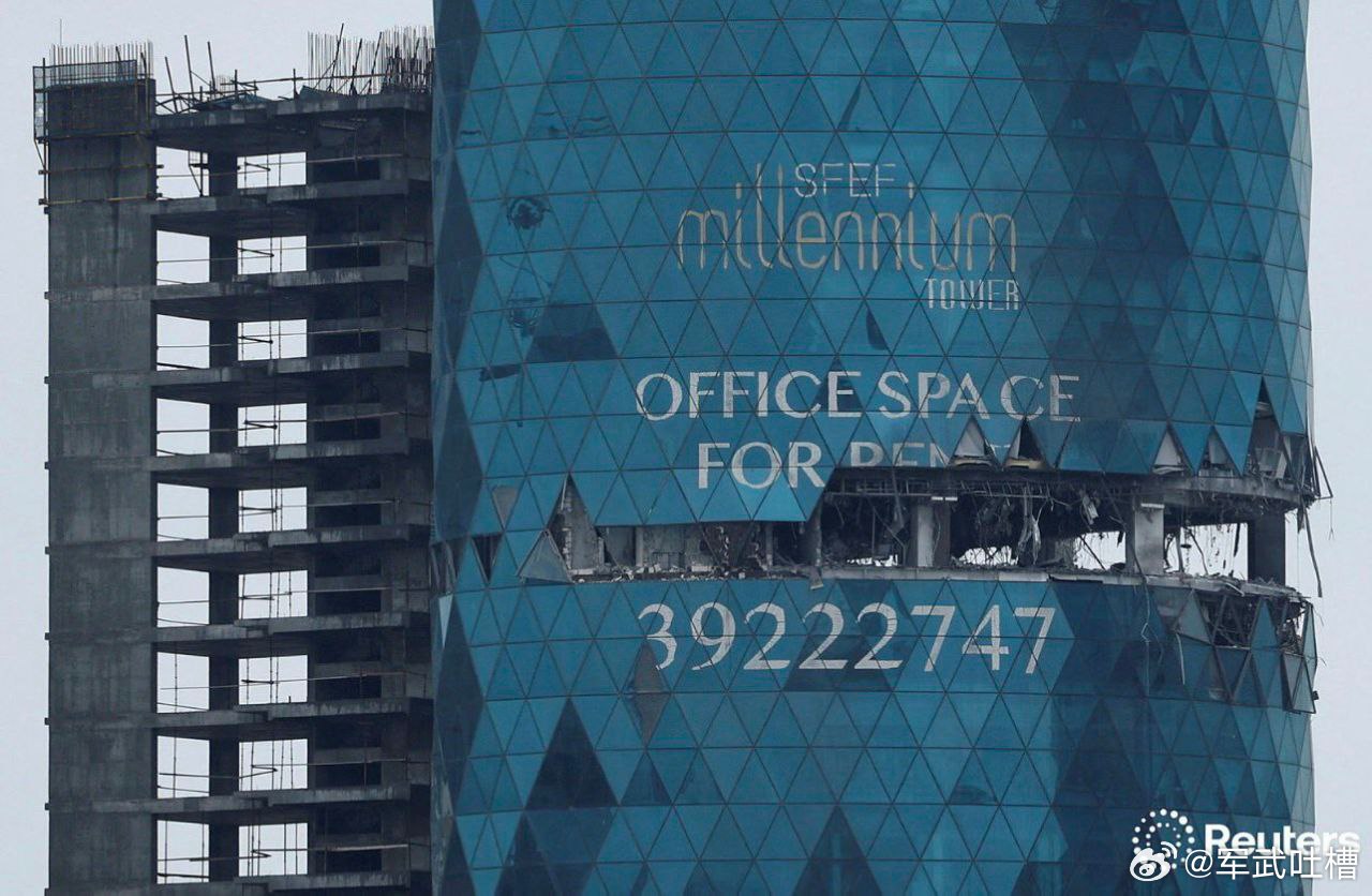 伊朗小摩托对巴林摩天大楼的破坏一架小摩托只能炸烂一层但是却能把所有人吓跑这是对经