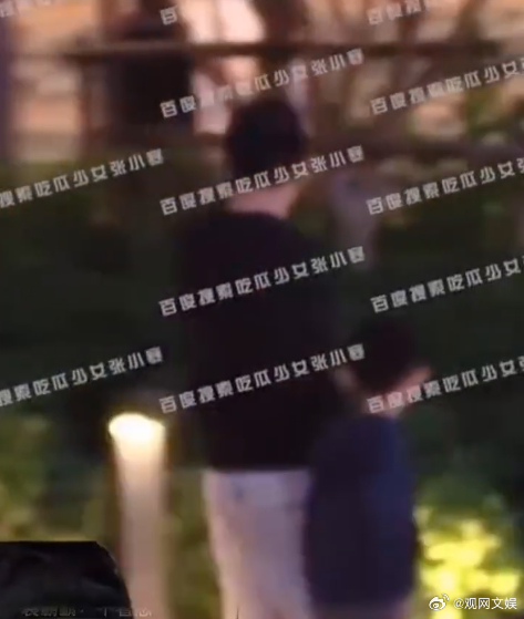 【赵丽颖新恋情】42岁导演赵德胤与赵丽颖疑似恋情曝光，赵德胤被拍到三天现身赵丽颖
