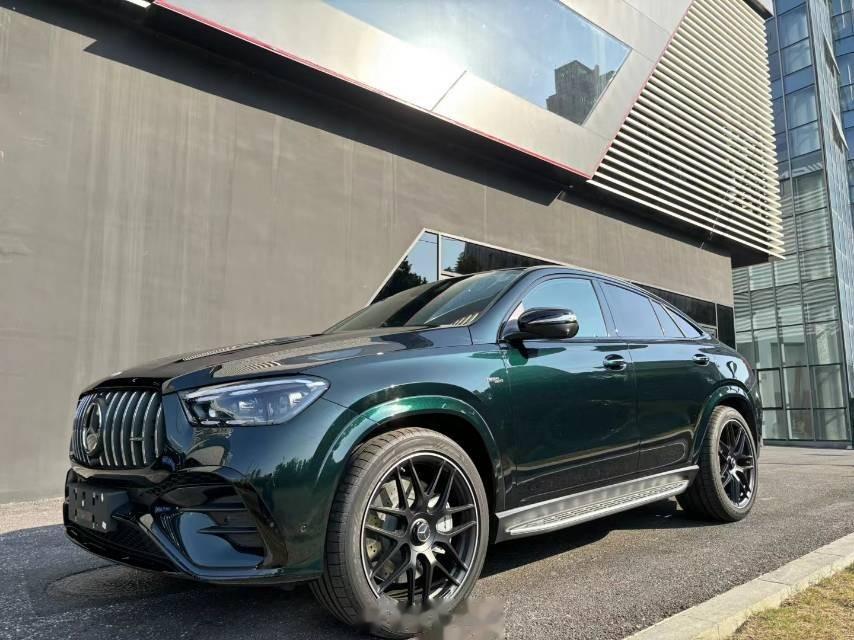 奔驰 GLE53 AMG Coupe 现车祖母绿/黑红、平视显示，22寸轮毂现金