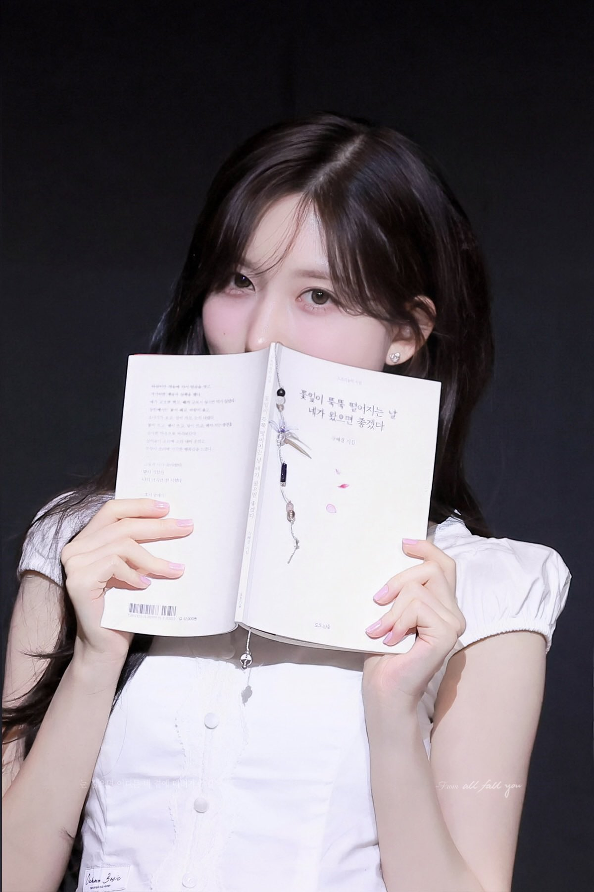我家少女偶像的双面人生： ​​​