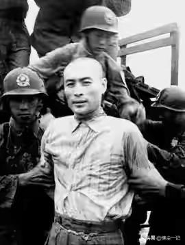 台媒评价聂曦烈士：“形象英武，大义凛然，死前毫无惧色”
这是聂曦烈士行刑前的一张