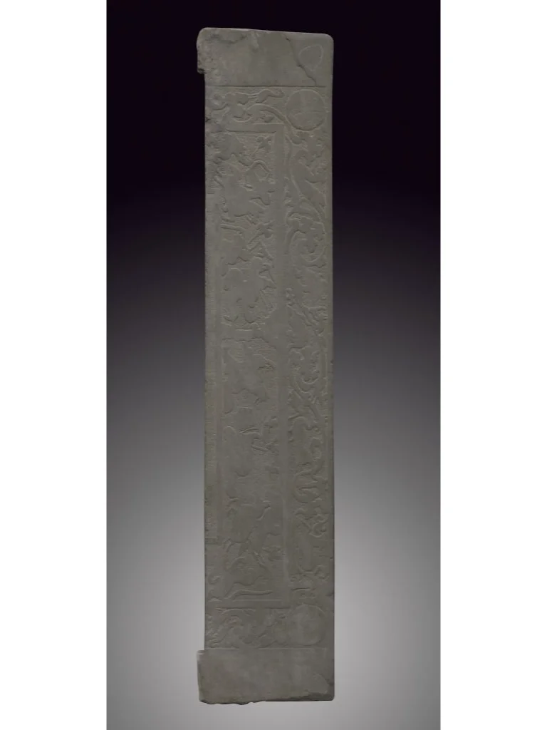 狩猎纹门楣画像石