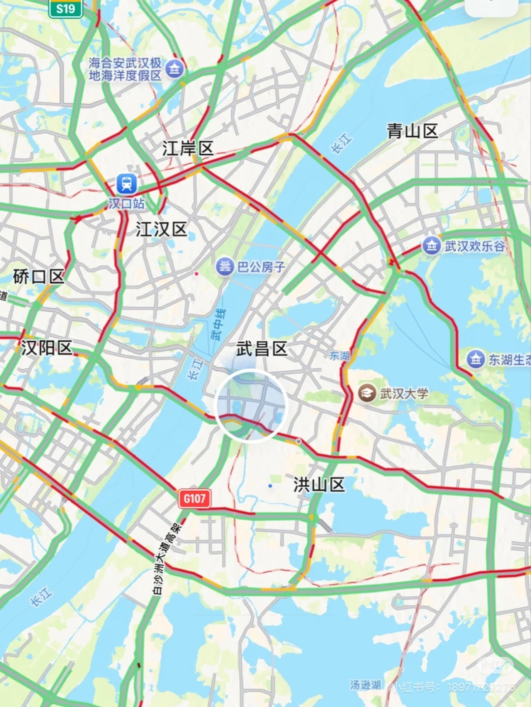 武汉交通基建在全国不说第一，也至少是第二，因为只有魔都能与之并肩。但是个表武汉人