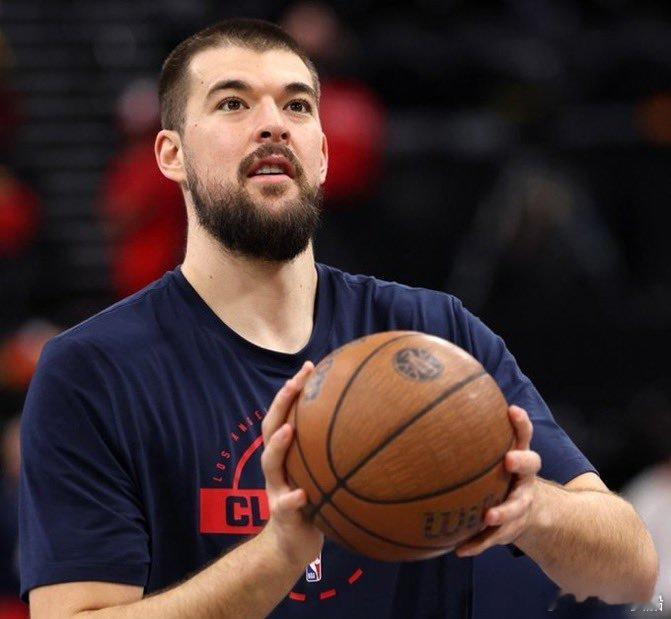 ESPN文：“如果伊维察·祖巴茨今天被交易，他得到的筹码将会比安东尼·戴维斯今天