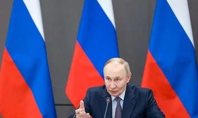 铁了心要灭掉中国？一股可怕力量来了！这回不是美国出手，普京笑到最后。

最近一个