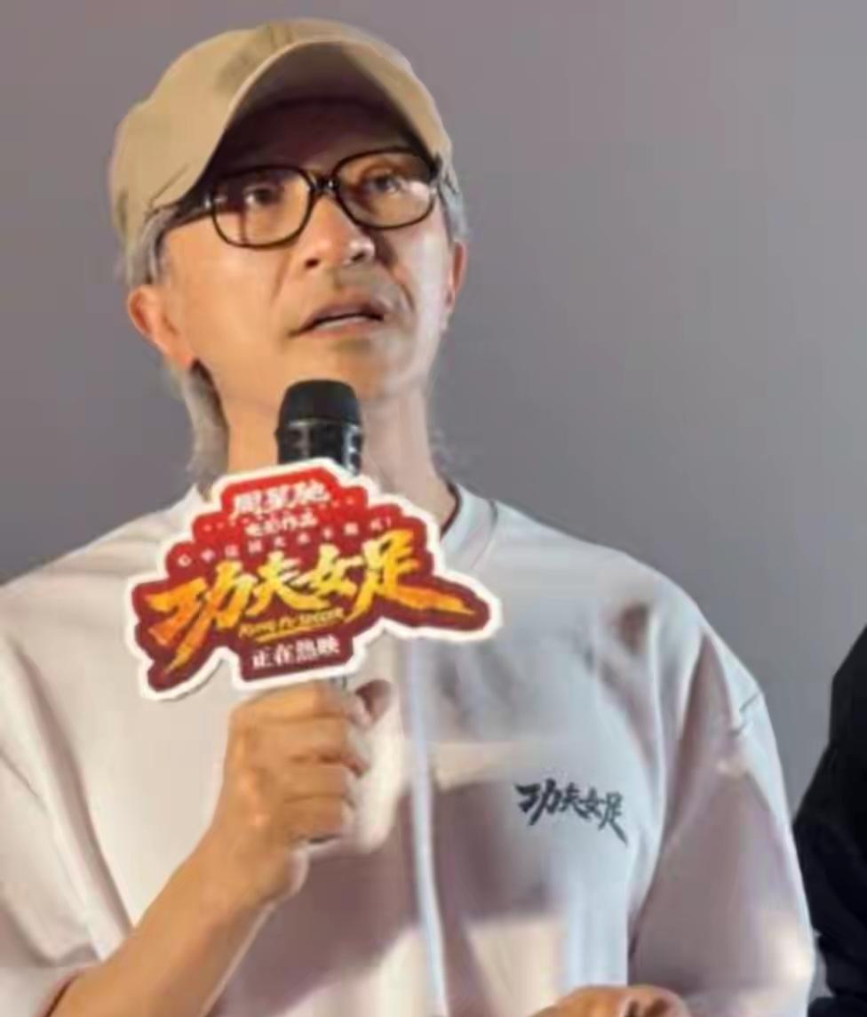 想要票房，为什么周星驰自己不演呢？那怕是个几分钟或者更小的配角出现一下？

 是