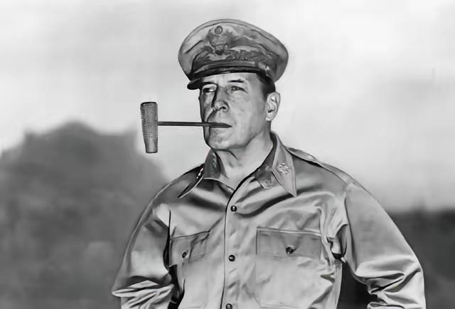 二战结束后，世界格局大变，很多地方因为殖民结束、大国角力或者内部矛盾，导致一些国