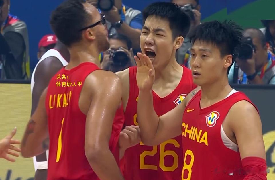 李凯尔回应苏群和杨毅：如果中国男篮需要，我还会代表中国男篮参赛。
在近日，关于中