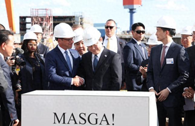 为了缓解美国加征关税的压力，韩国直接打出“让美国造船业再次伟大”的口号，把自家造