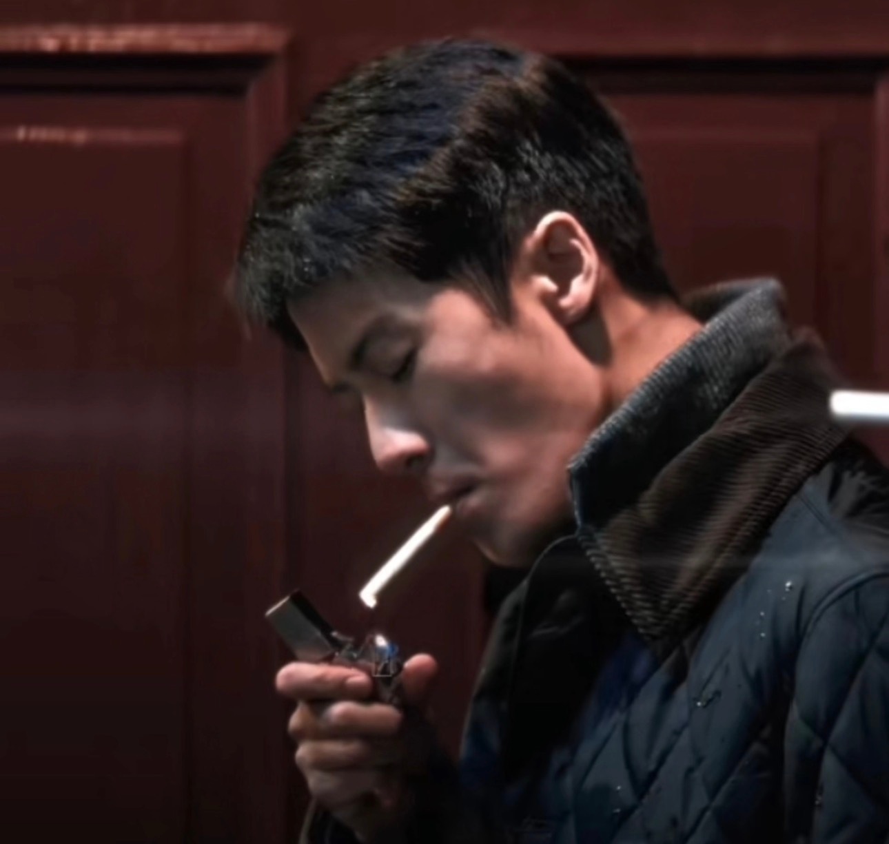 建设李淇婚后刷到视频时，误触了推荐键，一不小心推荐了一个视频，内容大概是：想谈恋