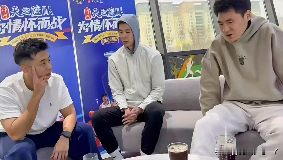 看到郭昊文和赵柏清一起录视频
我真的绷不住了
不是道歉的问题，而是对于
他们来说