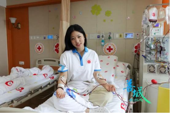 杭州一21岁女孩正处于试用期，却突然向老板请假15天。老板很好奇问其原因。谁知，