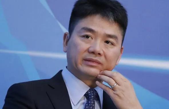 京东：造谣刘强东被抓的梁某某已被抓。

这两天刘强东频繁冒泡，又是不会躺平，又是