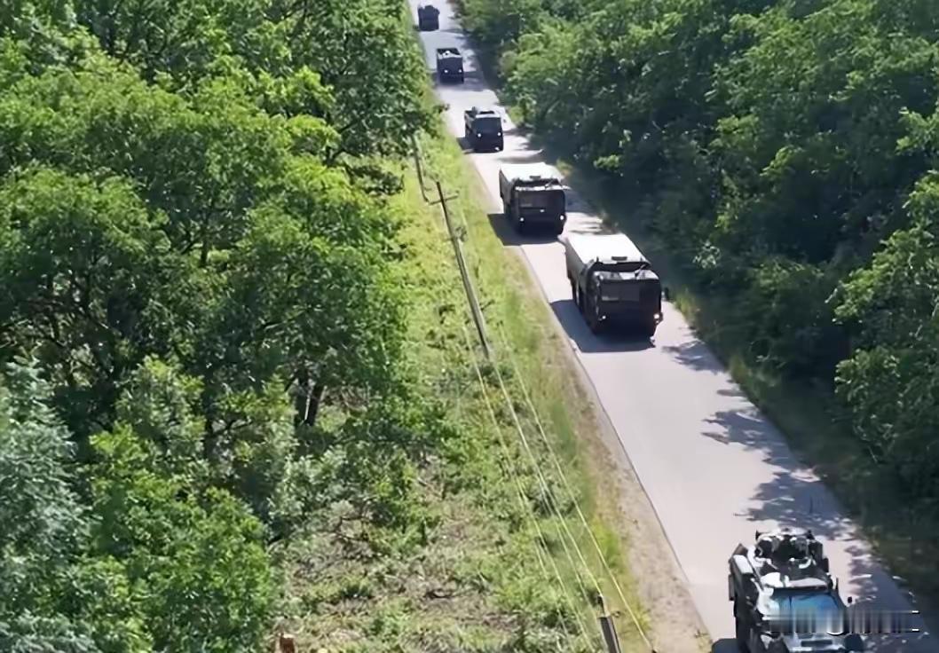 英法又宣布将出兵乌克兰你怎么看真的要是敢出兵早就出兵了，俄乌战争打了快四年了，欧