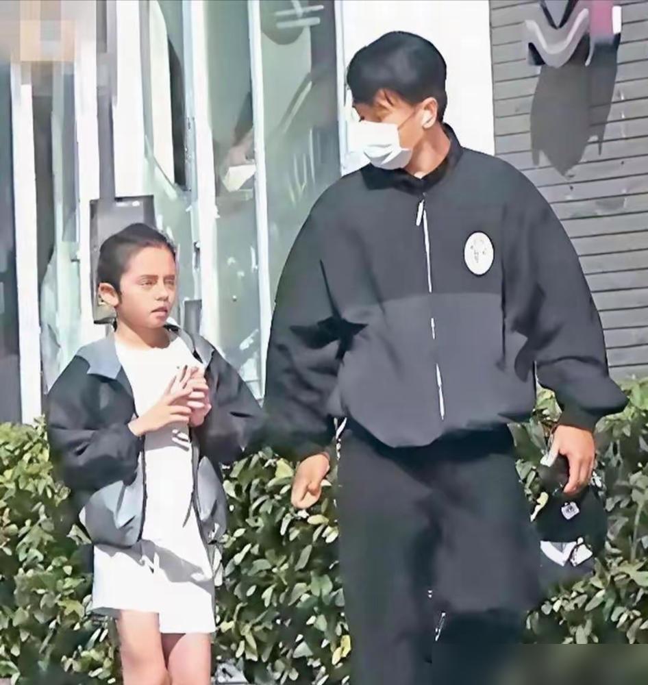 最悲哀的真相：你花了十年养大女儿，她却从头到脚，没有一处像你，反而越来越像你前妻