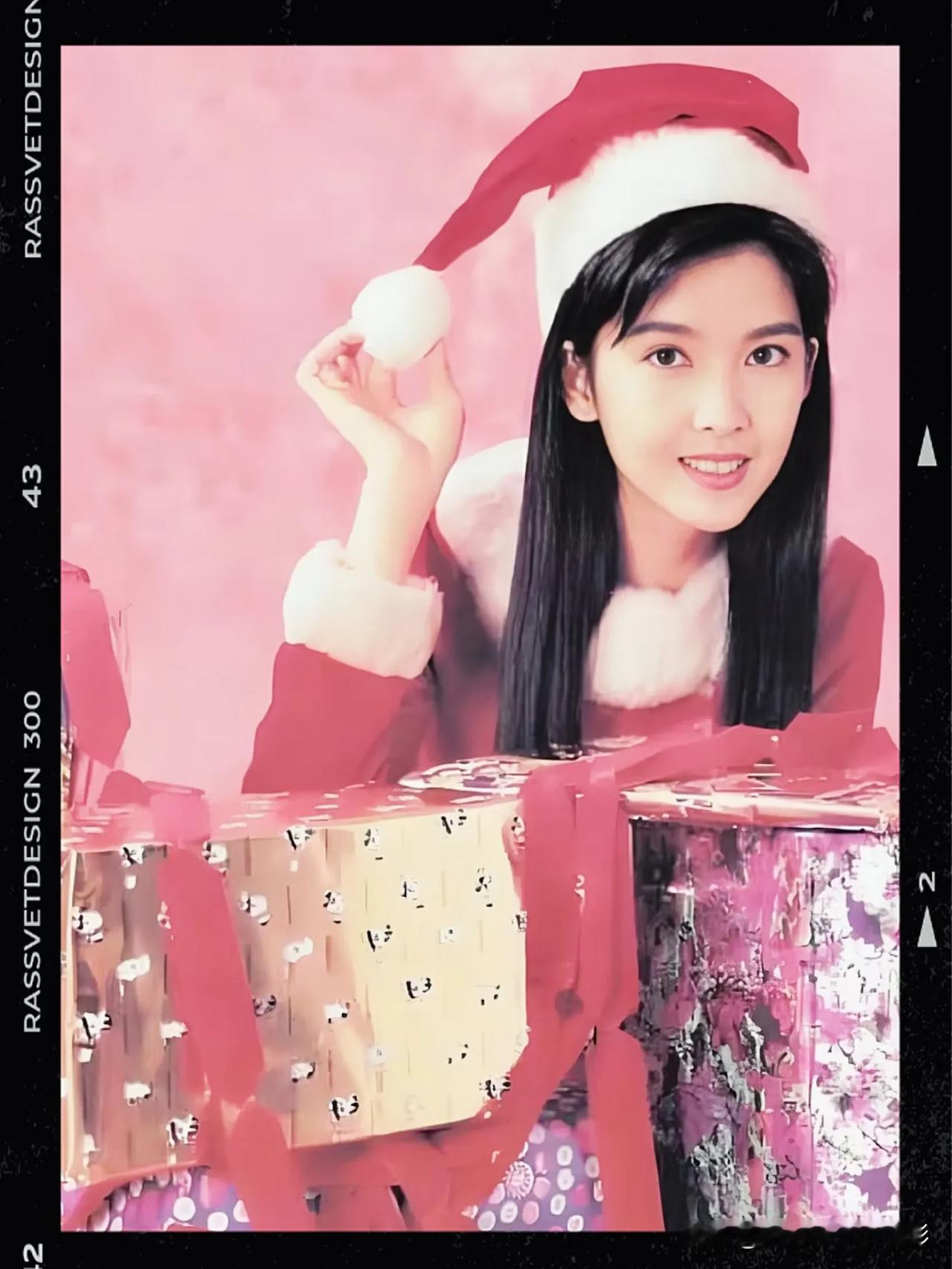 ⭐━  ❄️━🎁━🎄━🔔━🍎━🎁
♫ 正在播放《𝙈𝙚𝙧𝙧𝙮 