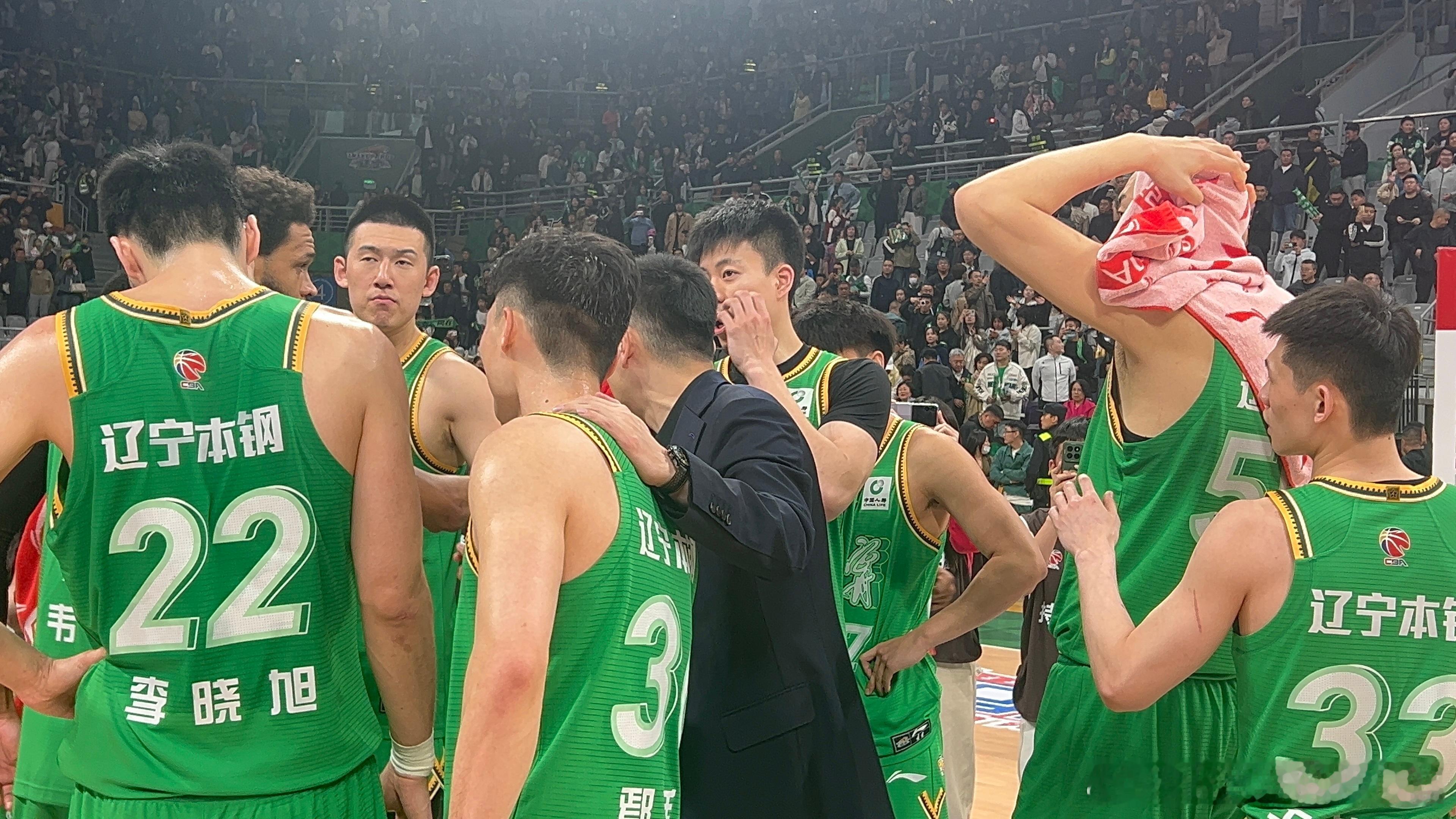 三连冠的故事走到了头…但是我们陪伴支持辽篮的信念永远不会结束……辽宁男篮王朝落幕
