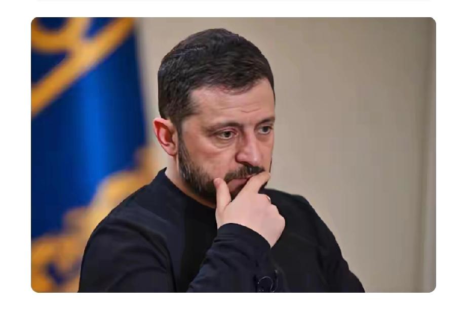泽连斯基这表情啊，怎么看都透着股不想结束战争的意味。一旦战争停了，乌克兰就得进行