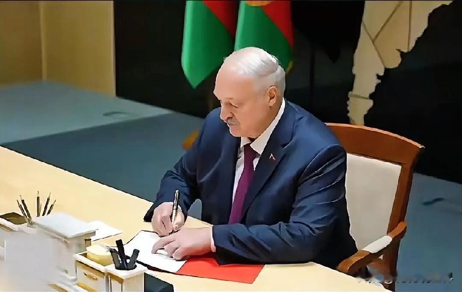 1月21日上午的最新消息，速报，全都不容错过，第五条：卢卡申科签署协议加入和平委