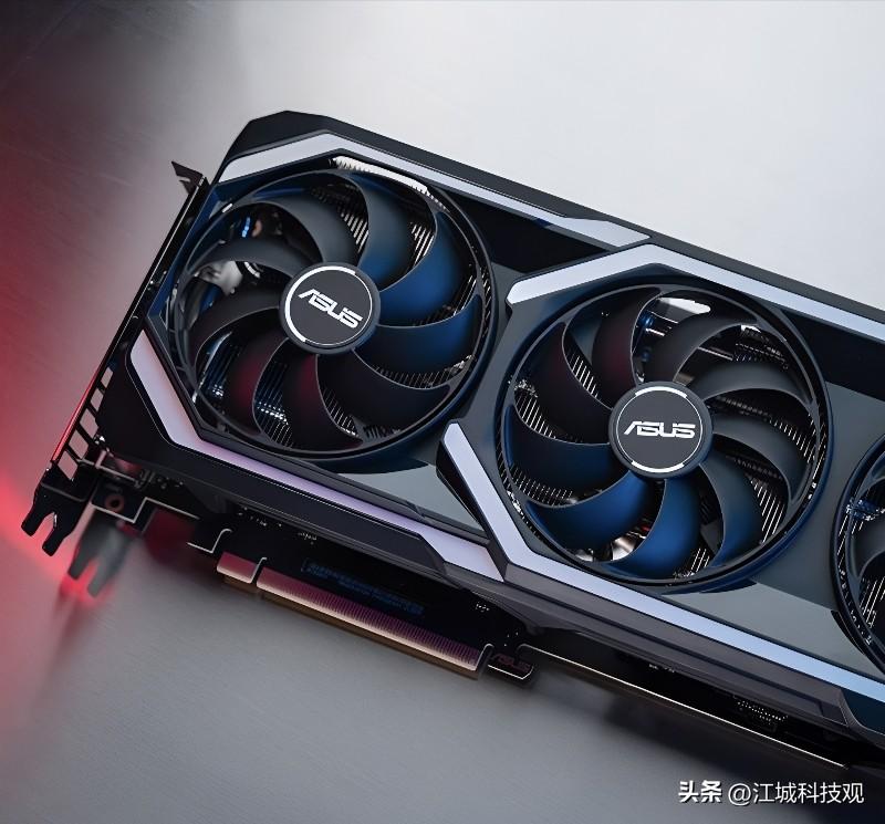 千卡集群到万卡集群不是能跑起来就算成功，其中的核心问题只有真正试过才知道。

之