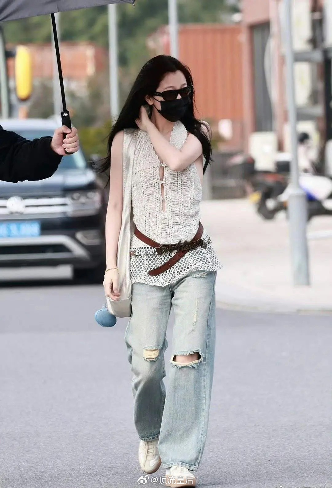 虞书欣大秀好身材